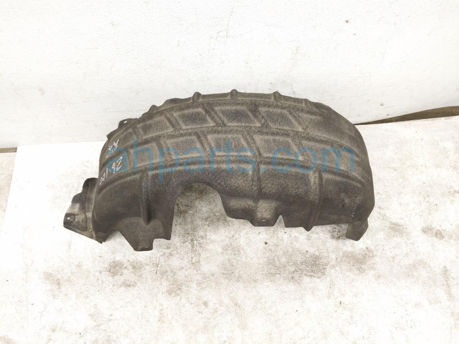 $60 Volkswagen RR/RH INNER FENDER LINER $60 Volkswagen RR/RH INNER FENDER LINER