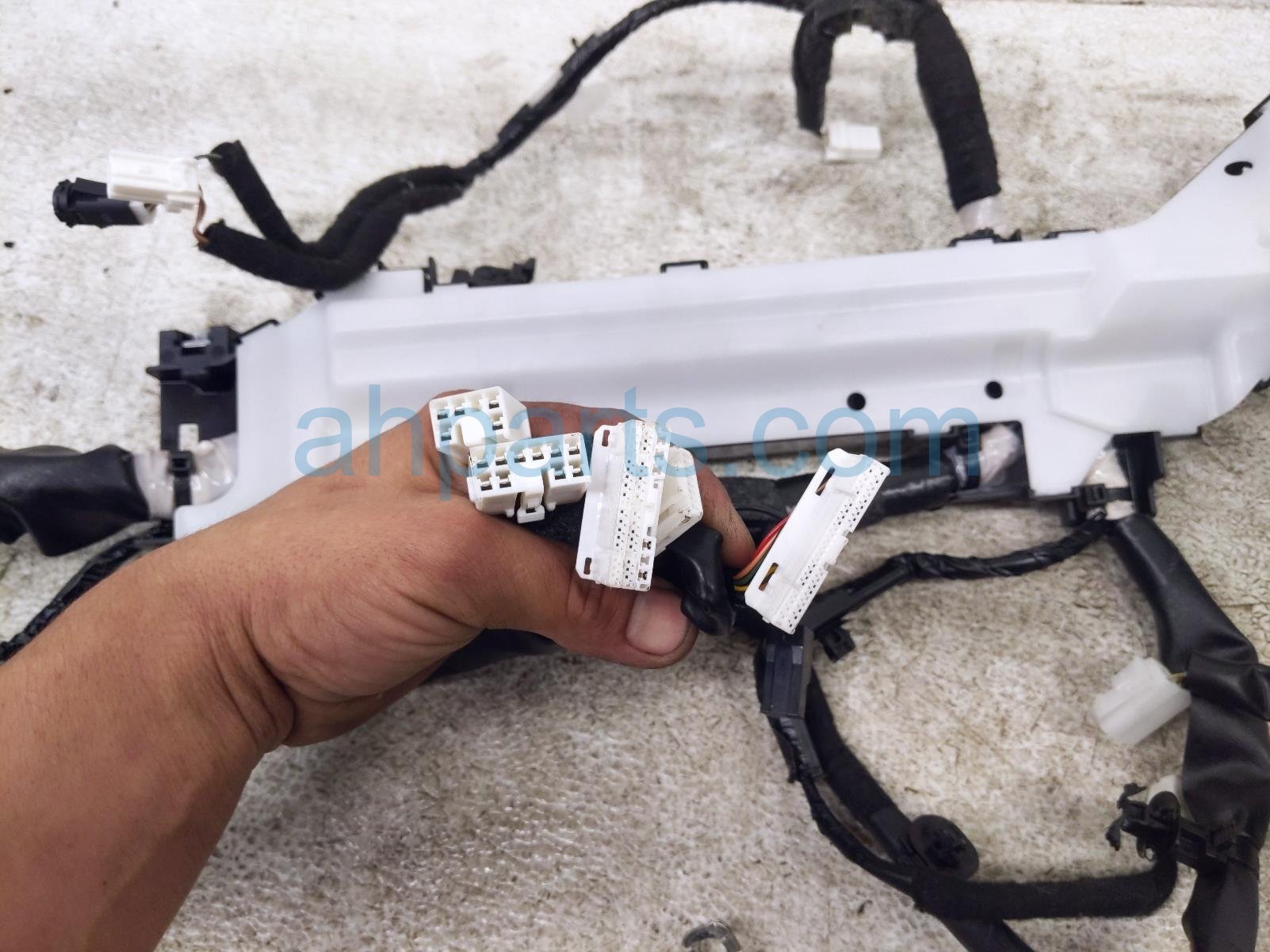 2025 Subaru Forester Dash Instrument Wire Harness awd 81302SL160 Replacement 2025 Subaru Forester Dash Instrument Wire Harness awd 81302SL160 Replacement thumbnail