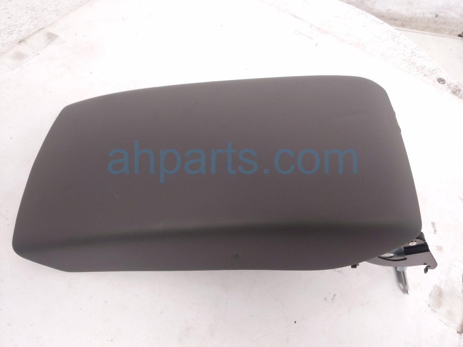 Subaru CENTER CONSOLE LID/ARMREST - BLACK