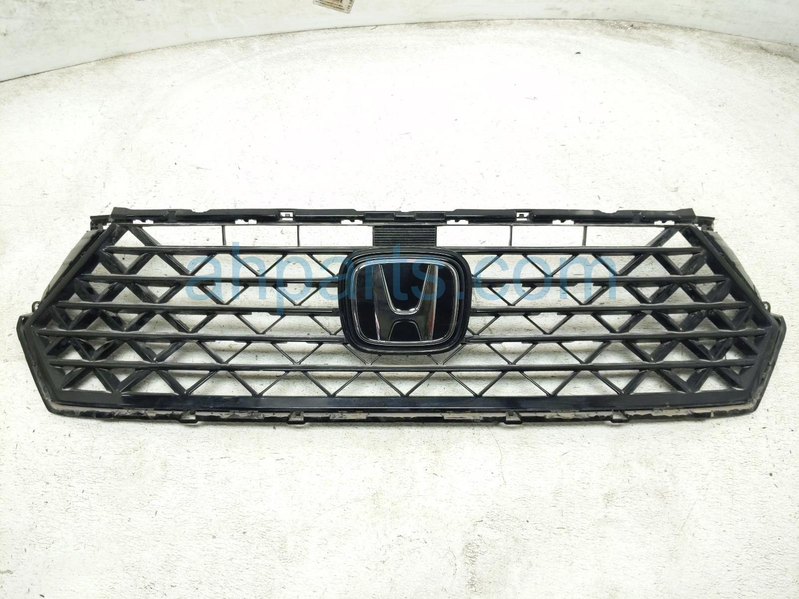 Honda UPPER GRILLE W/EMBLEM