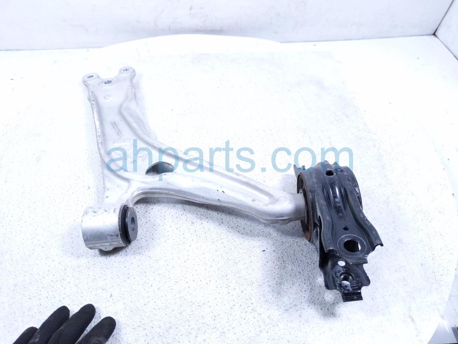 Honda FR/LH LOWER CONTROL ARM