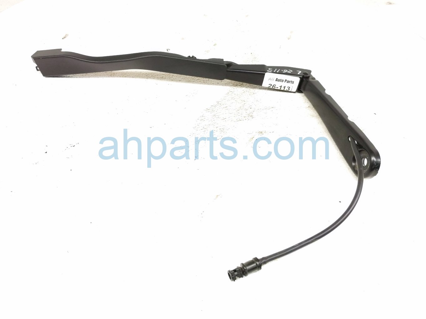 BMW LH WINDSHIELD WIPER ARM