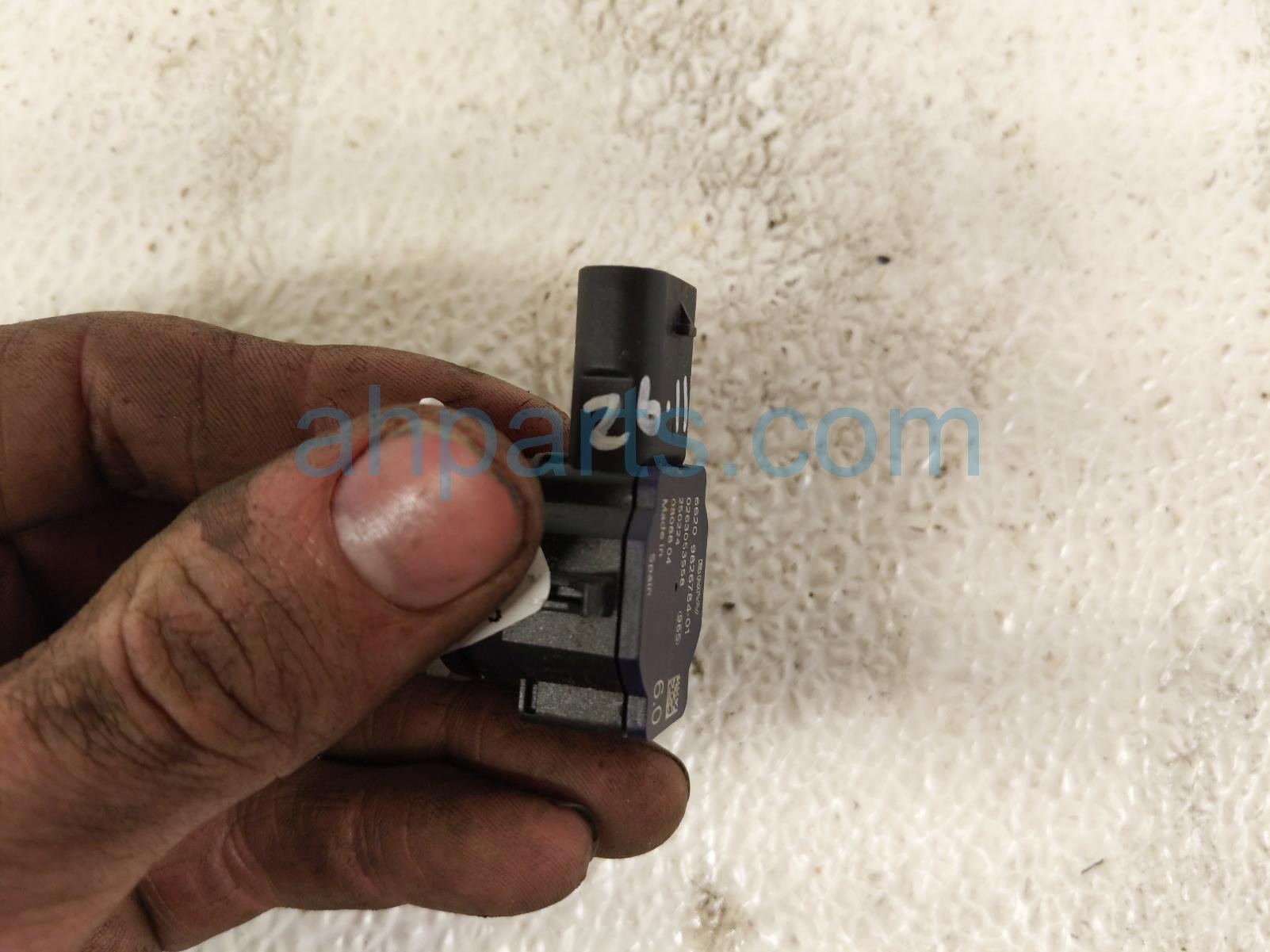 2025 BMW I4 Front Driver Parking Aid Sensor black 66 20 9 826 787 Replacement 2025 BMW I4 Front Driver Parking Aid Sensor black 66 20 9 826 787 Replacement thumbnail