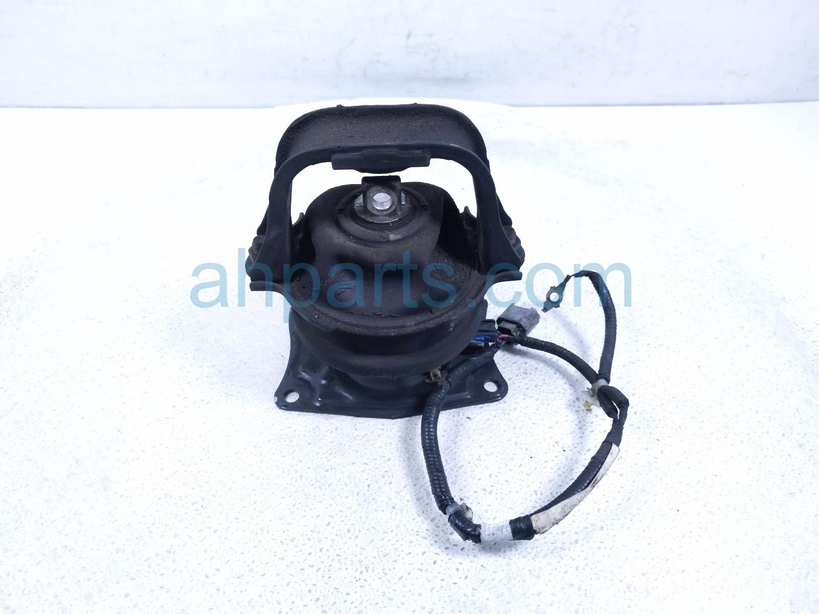 FRONT ENGINE MOUNT W/CONN - 3.5L AWD