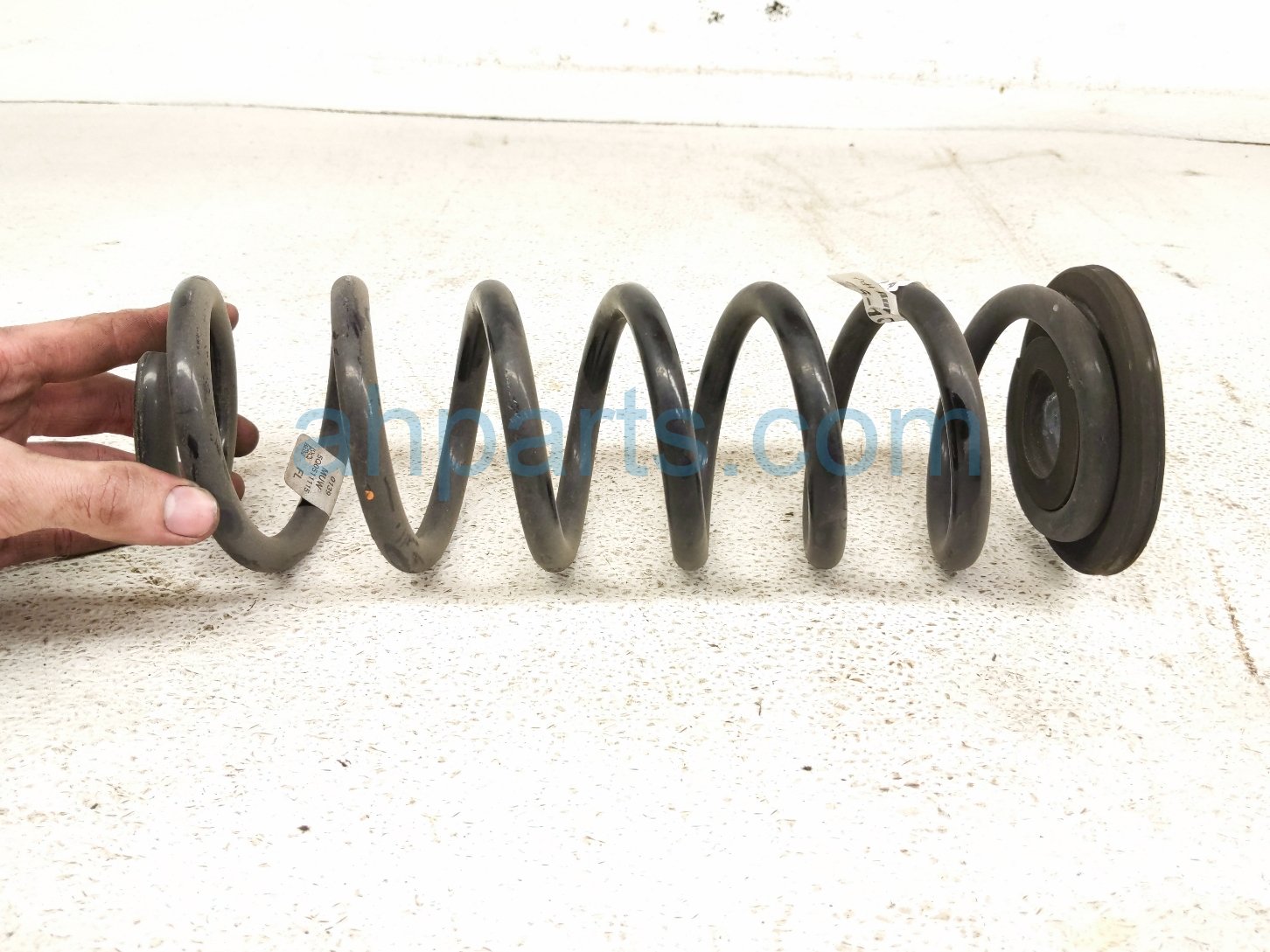 2023 Audi A3 Audi Strut / / Shock Absorber Rear Coil Spring Fwd 5Q0 511 115 FL Replacement 2023 Audi A3 Audi Strut / / Shock Absorber Rear Coil Spring Fwd 5Q0 511 115 FL Replacement thumbnail