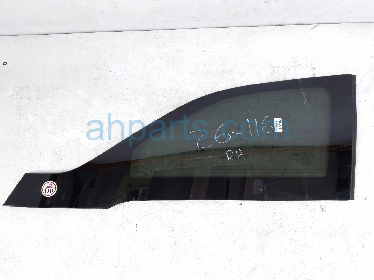 Honda RH QUARTER WINDOW GLASS