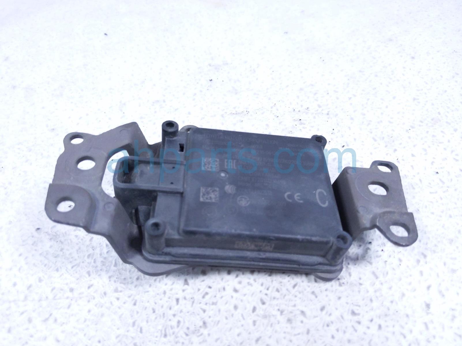 2020 Toyota Camry Front Distance Radar Sensor le 88210 06120 Replacement 2020 Toyota Camry Front Distance Radar Sensor le 88210 06120 Replacement thumbnail