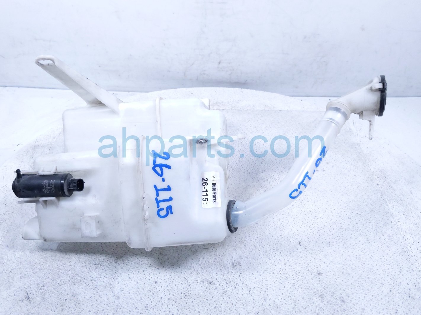 Toyota WINDSHIELD WASHER RESERVOIR TANK