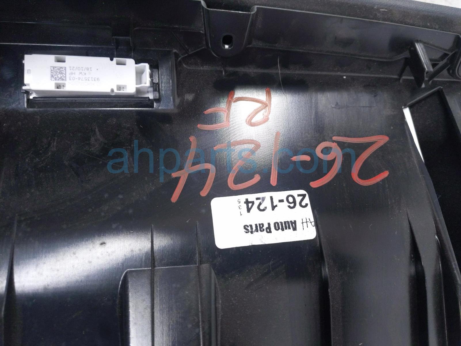 2022 BMW X3 Glove Compartment Box Black 51 16 7 941 045 Replacement 2022 BMW X3 Glove Compartment Box Black 51 16 7 941 045 Replacement thumbnail