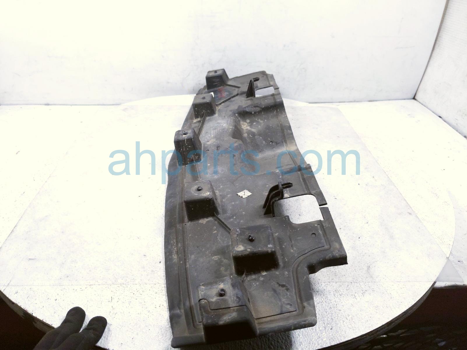 2020 Ford Mustang Front Radiator Sight Shield JR3B 8N301 AC Replacement 2020 Ford Mustang Front Radiator Sight Shield JR3B 8N301 AC Replacement thumbnail