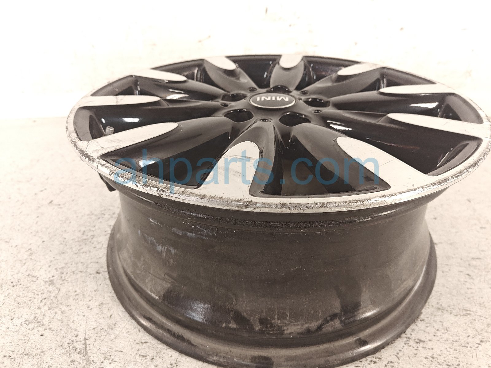 2017 BMW Mini Cooper Front Driver Wheel / Rim 36 11 6 855 111 Replacement 2017 BMW Mini Cooper Front Driver Wheel / Rim 36 11 6 855 111 Replacement thumbnail