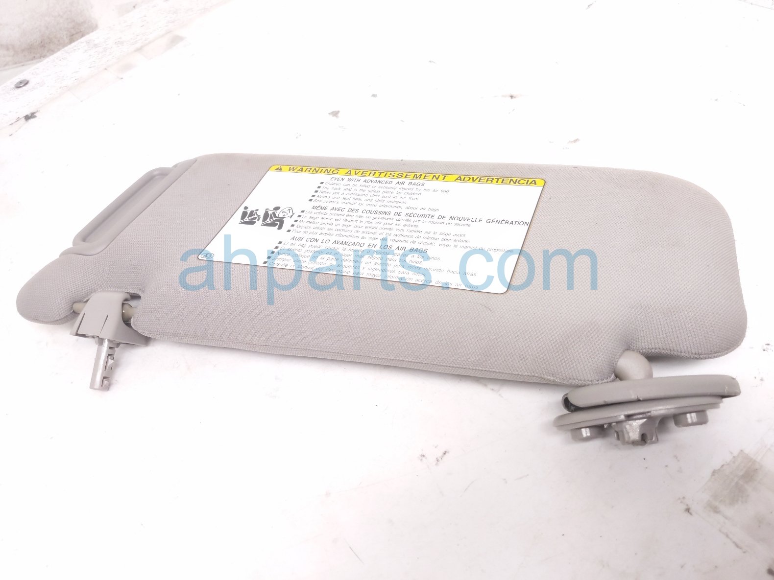 2018 Toyota Camry Passenger Sun Visor Grey 74310 33J10 B0 Replacement 2018 Toyota Camry Passenger Sun Visor Grey 74310 33J10 B0 Replacement thumbnail
