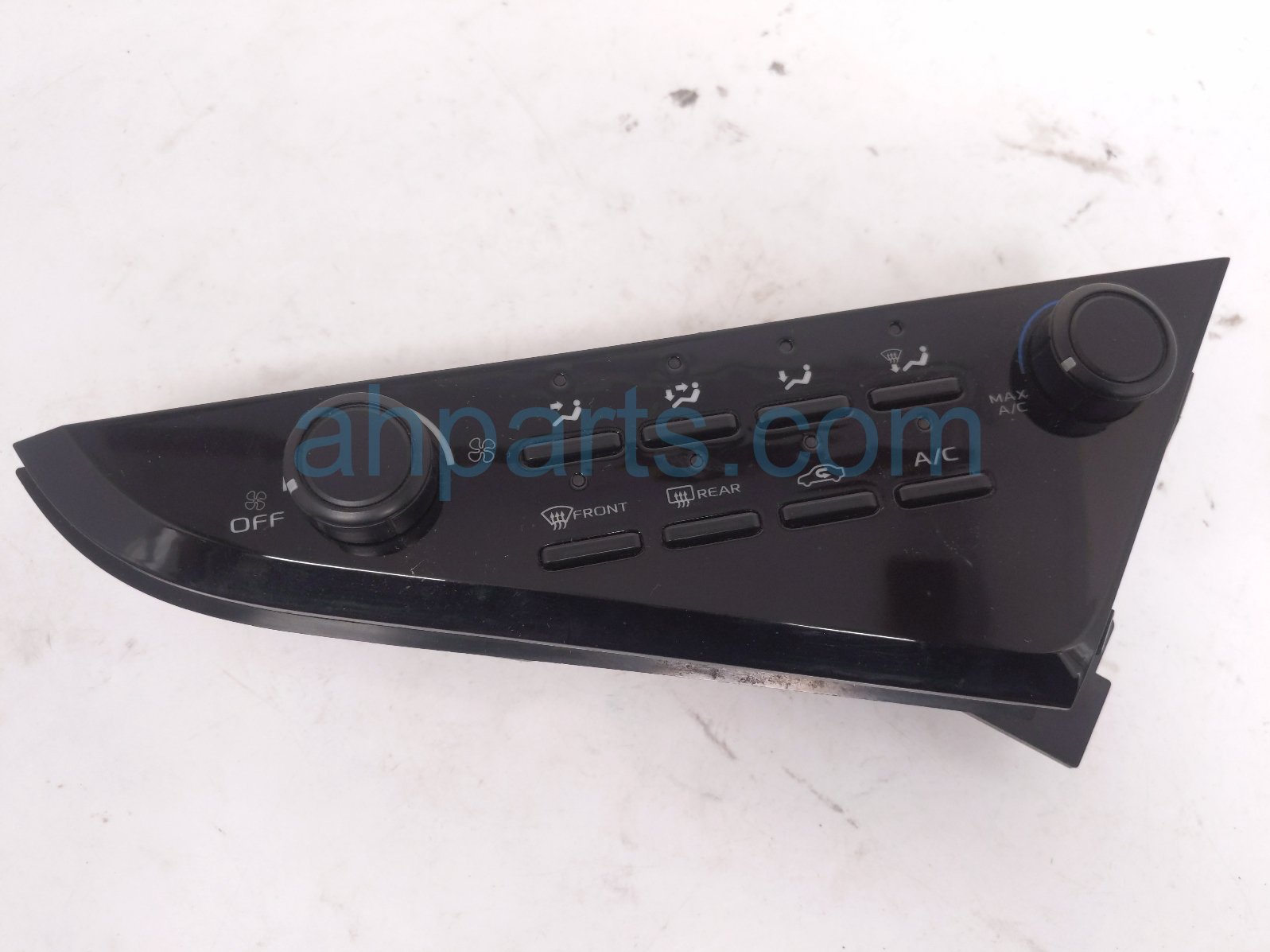 2018 Toyota Camry Temperature Ac Heater A/c Climate Control(on Dash) 5590033L00 Replacement 2018 Toyota Camry Temperature Ac Heater A/c Climate Control(on Dash) 5590033L00 Replacement thumbnail