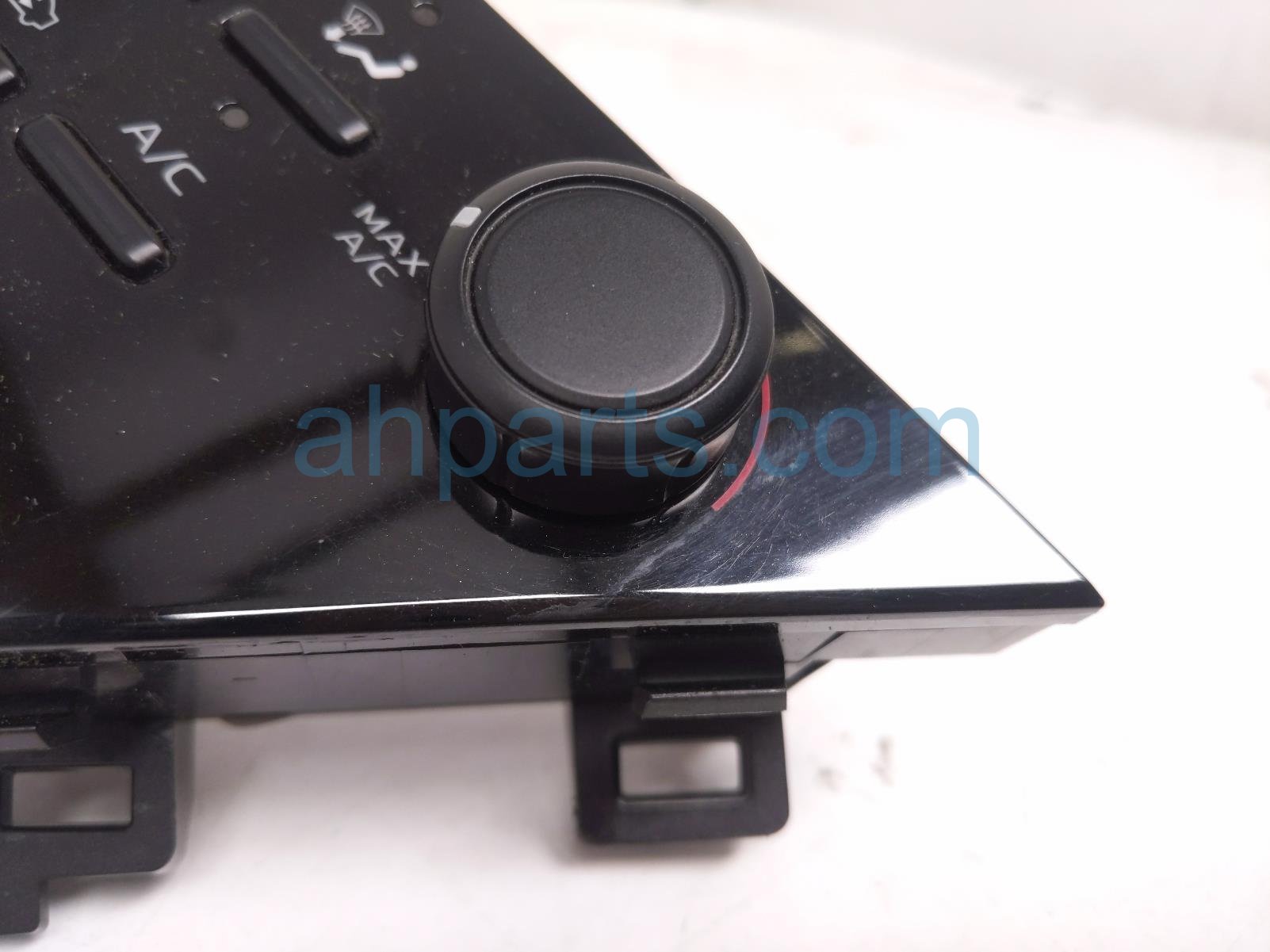 2018 Toyota Camry Temperature Ac Heater A/c Climate Control(on Dash) 5590033L00 Replacement 2018 Toyota Camry Temperature Ac Heater A/c Climate Control(on Dash) 5590033L00 Replacement thumbnail