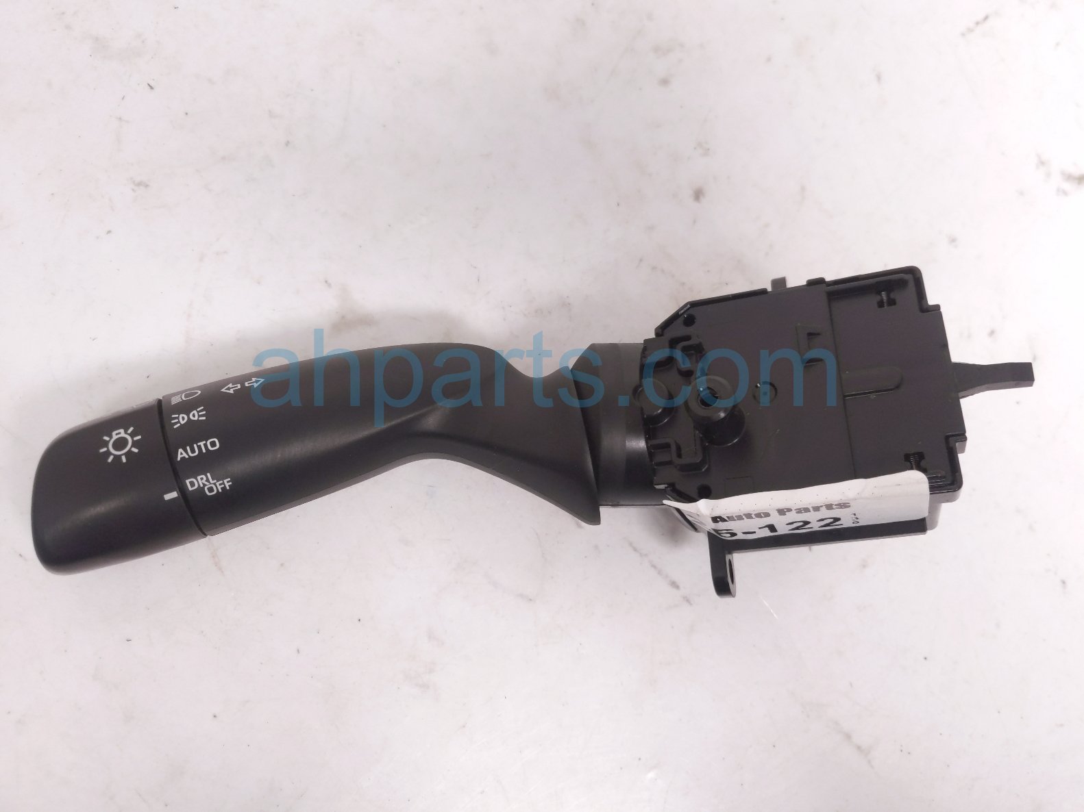 Toyota HEADLAMP / SIGNAL COLUMN SWITCH LH