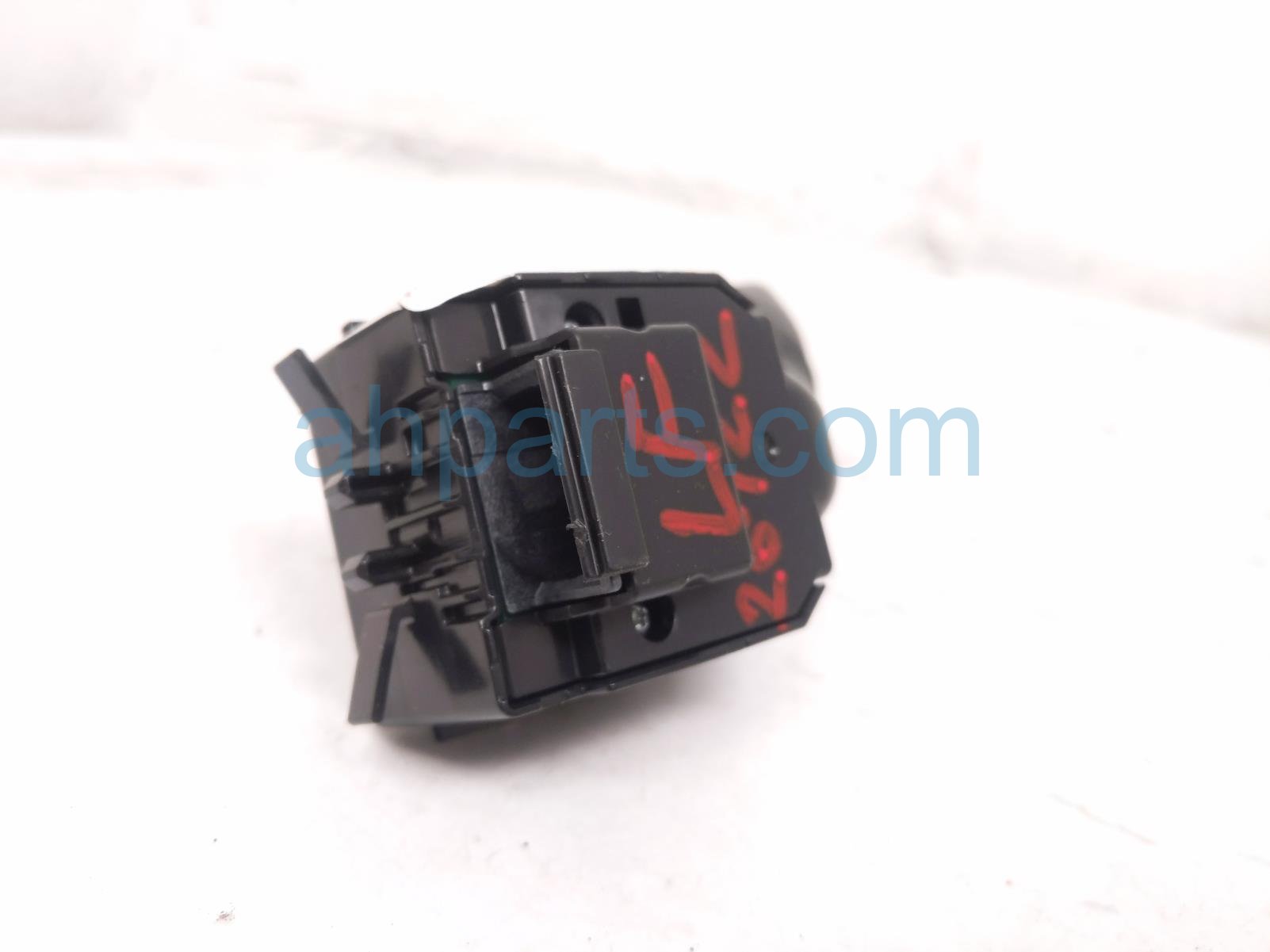 2018 Toyota Camry Combo Windshield Wiper Column Switch 84652 33620 Replacement 2018 Toyota Camry Combo Windshield Wiper Column Switch 84652 33620 Replacement thumbnail