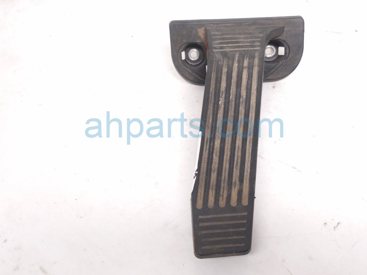 2018 Toyota Camry Gas Pedal Pad Only 78101 33060 Replacement 2018 Toyota Camry Gas Pedal Pad Only 78101 33060 Replacement thumbnail