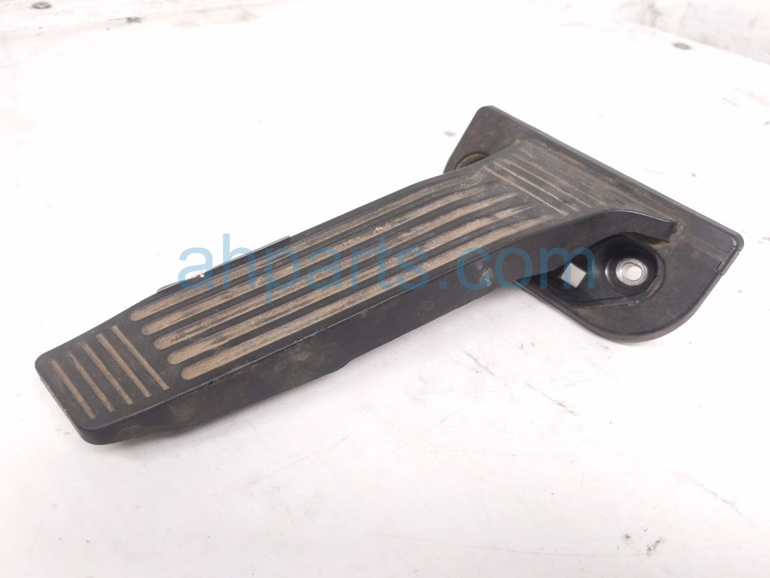 2018 Toyota Camry Gas Pedal Pad Only 78101 33060 Replacement 2018 Toyota Camry Gas Pedal Pad Only 78101 33060 Replacement thumbnail