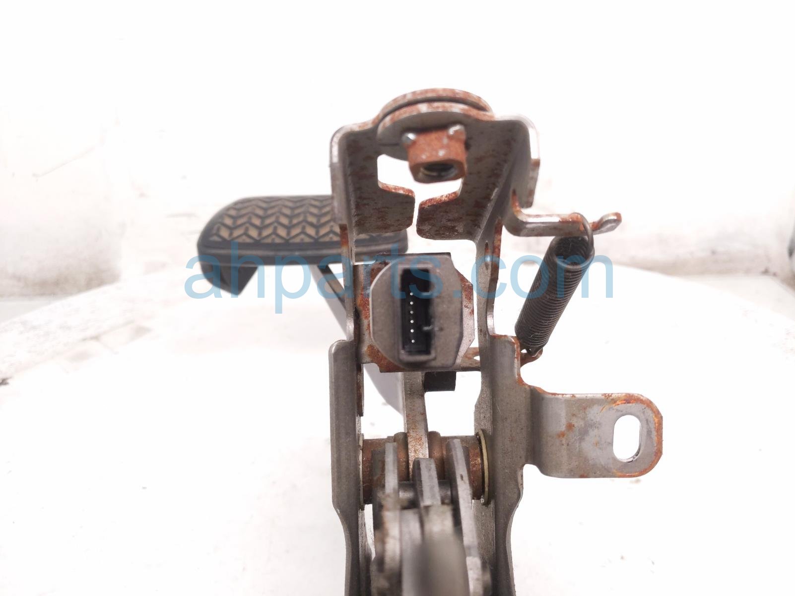 2018 Toyota Camry Brake Pedal Assy 2.5l Fwd 4711033340 Replacement 2018 Toyota Camry Brake Pedal Assy 2.5l Fwd 4711033340 Replacement thumbnail