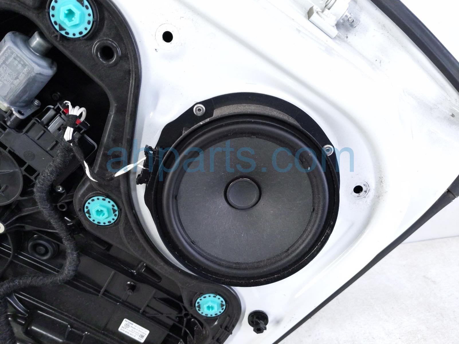 2023 Volkswagen Golf Gti Rear Driver Door White No Inside Trim 5H4 831 055 M Replacement 2023 Volkswagen Golf Gti Rear Driver Door White No Inside Trim 5H4 831 055 M Replacement thumbnail