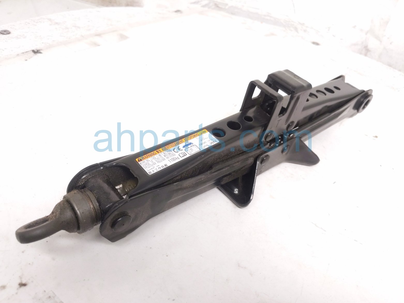 2018 Toyota Camry Scissor Jack Only 0911133050 Replacement 2018 Toyota Camry Scissor Jack Only 0911133050 Replacement thumbnail