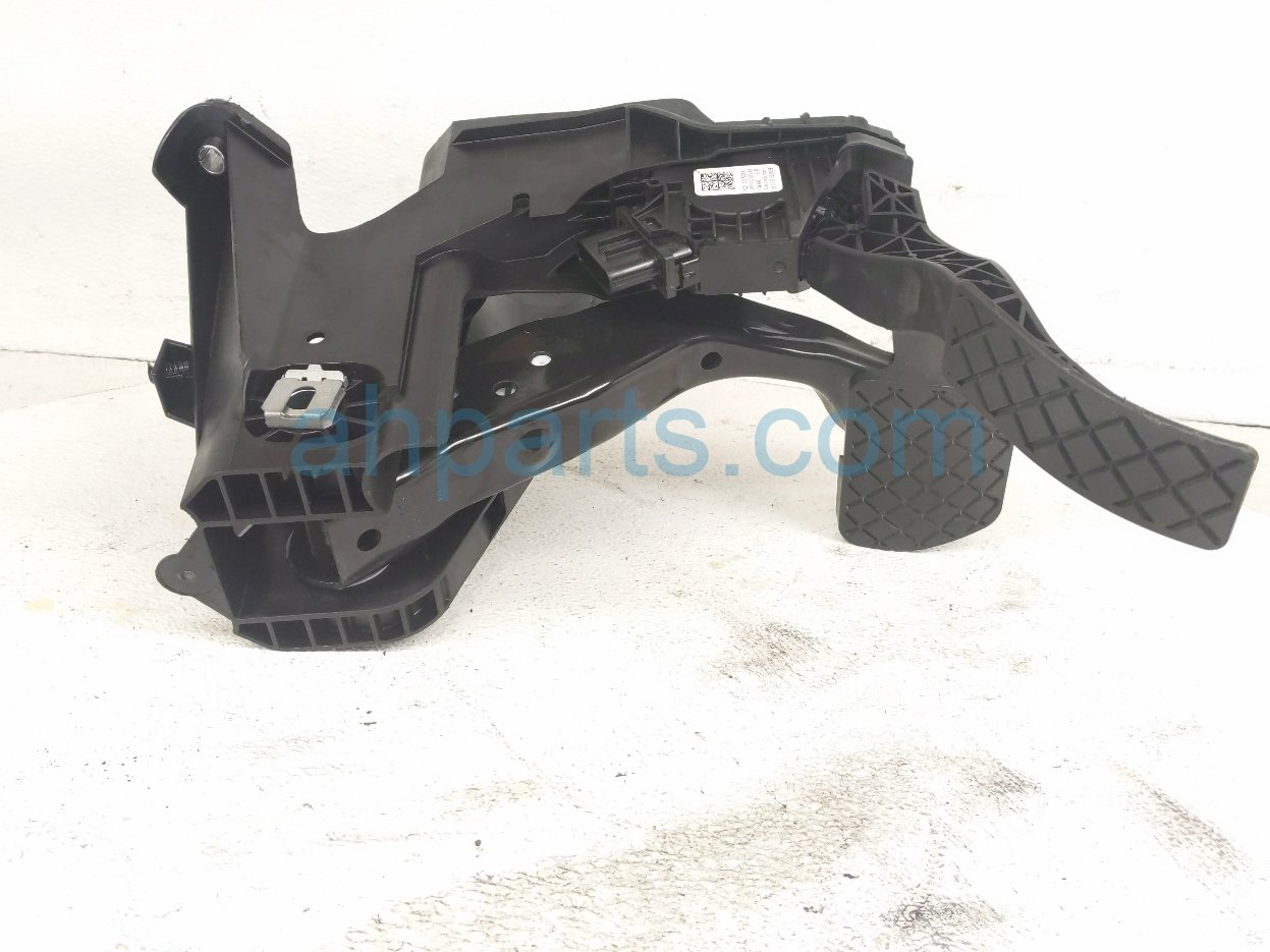2023 Audi A3 Audi Gas / Accelerator Pedal Assy Fl 5Q1 723 503 K Replacement 2023 Audi A3 Audi Gas / Accelerator Pedal Assy Fl 5Q1 723 503 K Replacement thumbnail