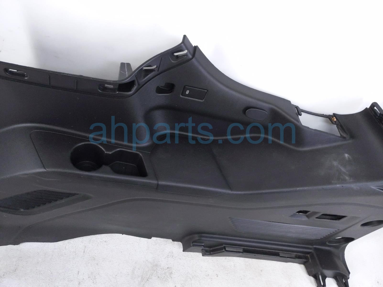 2022 Chevy Tahoe Passenger Rear Quarter Trim Panel Blk 84772058 Replacement 2022 Chevy Tahoe Passenger Rear Quarter Trim Panel Blk 84772058 Replacement thumbnail
