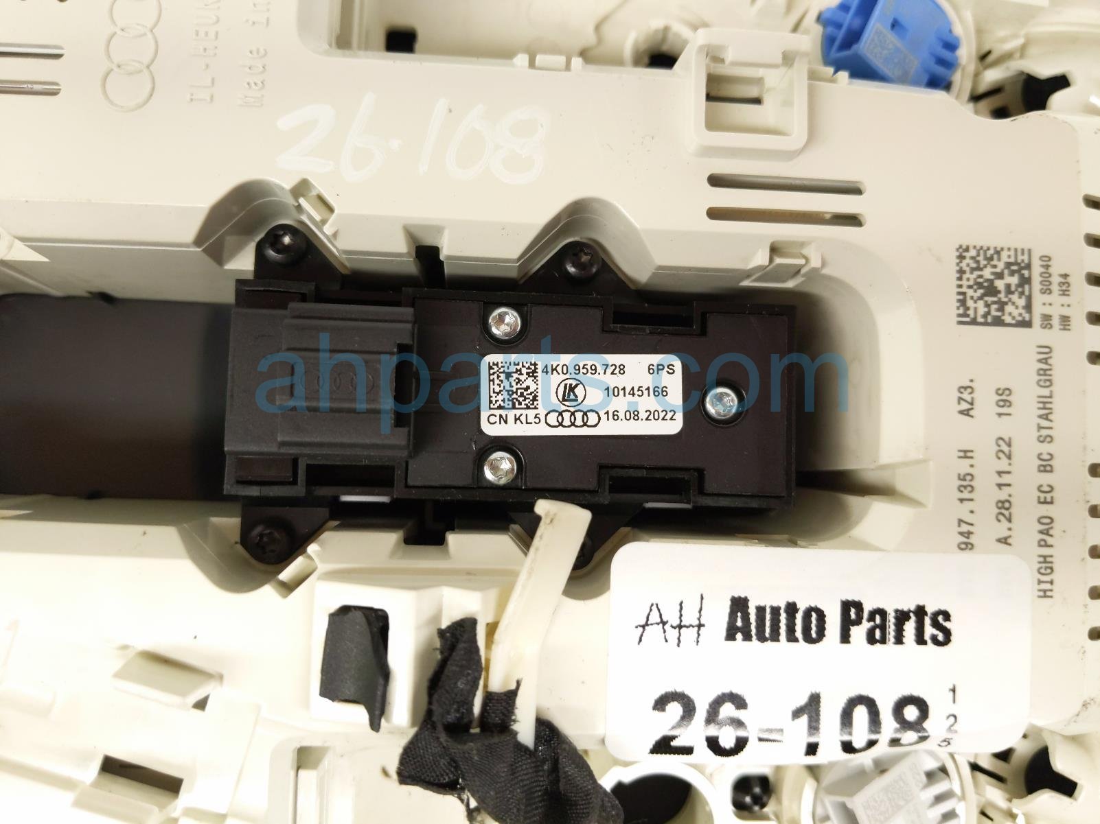 2023 Audi A3 Audi Overhead Console / Map Light Black 8Y0 947 135 H AZ3 Replacement 2023 Audi A3 Audi Overhead Console / Map Light Black 8Y0 947 135 H AZ3 Replacement thumbnail