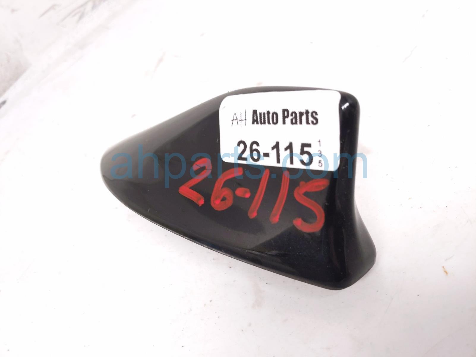 2020 Toyota Camry Roof Antenna Assy Black 86760 0E070 Replacement 2020 Toyota Camry Roof Antenna Assy Black 86760 0E070 Replacement thumbnail