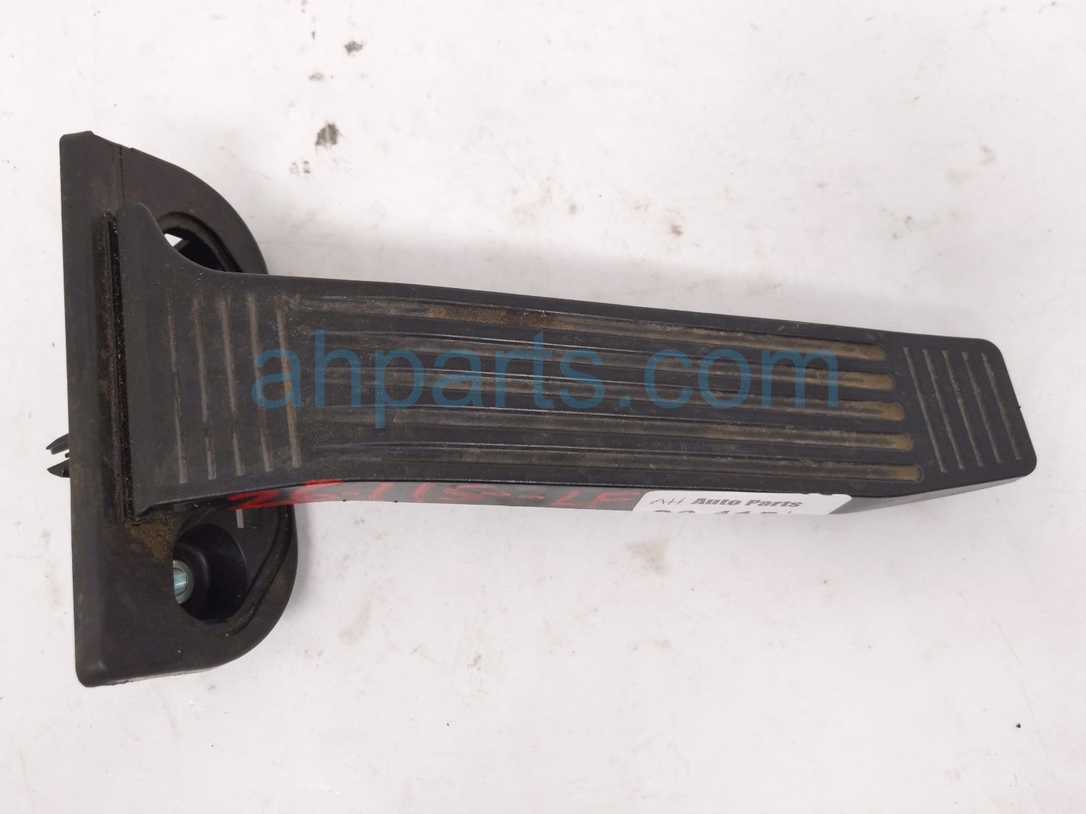 $25 Toyota GAS / ACCELERATOR PEDAL ASSY FL
