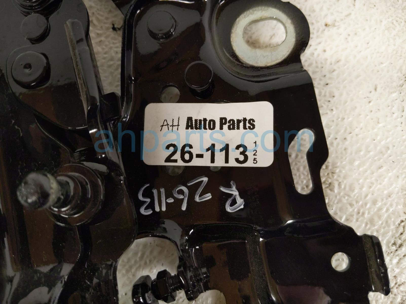 2025 BMW I4 Passenger Hood Hinge Black 41 00 8 494 432 Replacement 2025 BMW I4 Passenger Hood Hinge Black 41 00 8 494 432 Replacement thumbnail