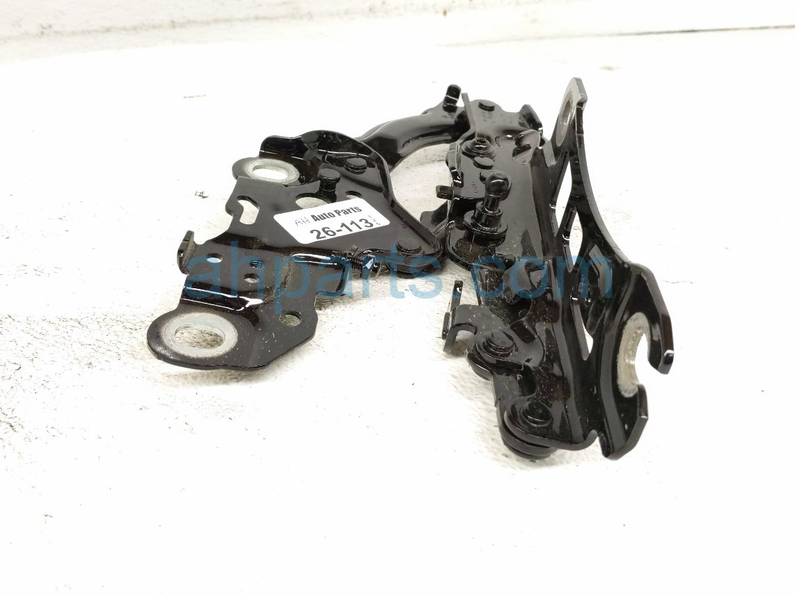 2025 BMW I4 Passenger Hood Hinge Black 41 00 8 494 431 Replacement 2025 BMW I4 Passenger Hood Hinge Black 41 00 8 494 431 Replacement thumbnail