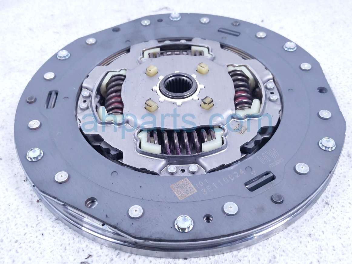 2024 Honda Accord Flywheel Damper Assy 2.0l Hyb Sport 46100 30B A030 M1 Replacement 2024 Honda Accord Flywheel Damper Assy 2.0l Hyb Sport 46100 30B A030 M1 Replacement thumbnail