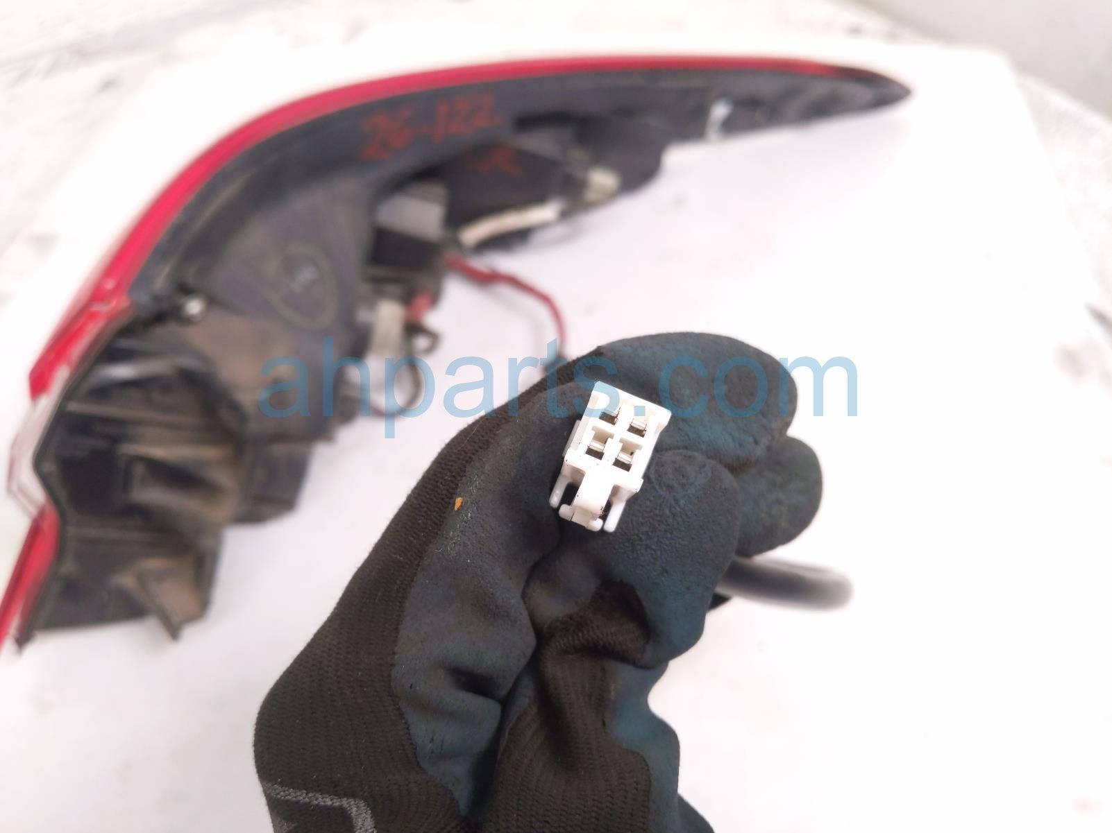 2018 Toyota Camry Light / Rear Driver Tail Lamp (on Body) 81561 33670 Replacement 2018 Toyota Camry Light / Rear Driver Tail Lamp (on Body) 81561 33670 Replacement thumbnail