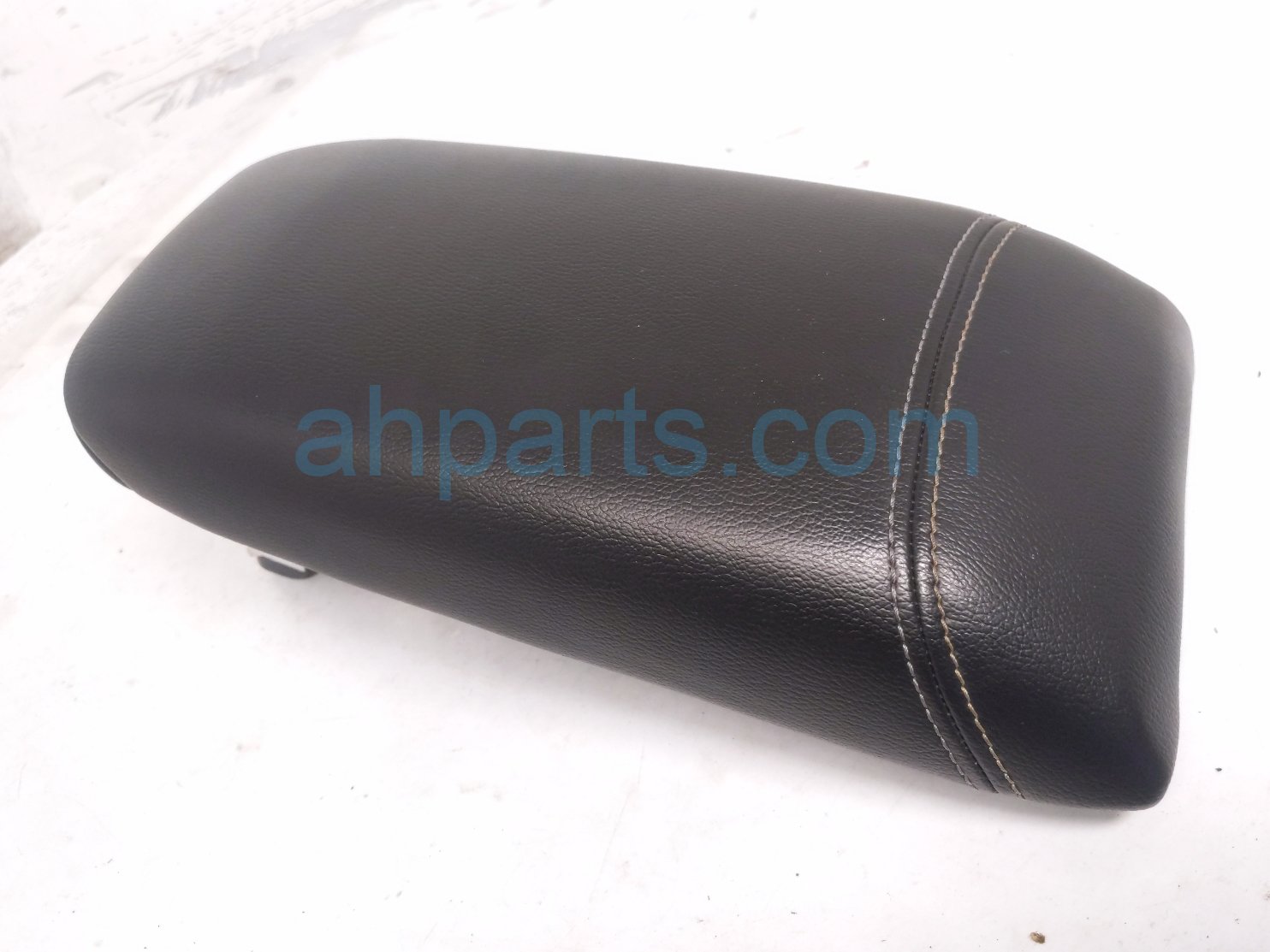 2025 Nissan Kicks Center Console Lid/armrest Black 96920 7LF1A Replacement 2025 Nissan Kicks Center Console Lid/armrest Black 96920 7LF1A Replacement thumbnail
