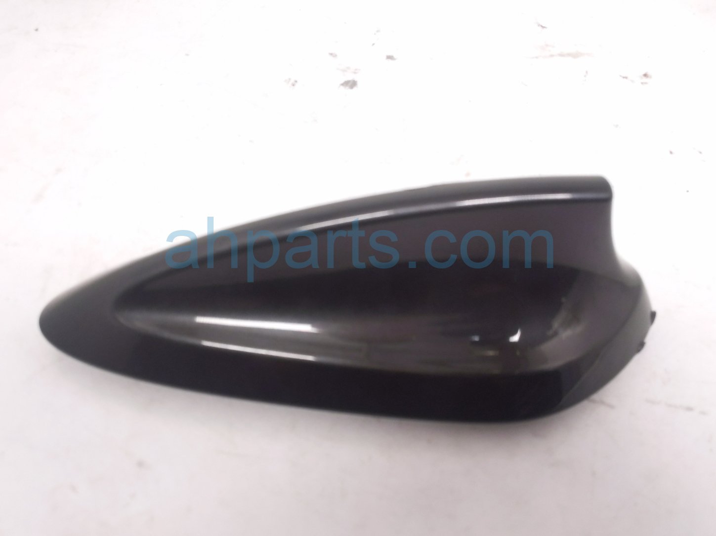 BMW ANTENNA - ROOF MTD - SHARK FIN BLK