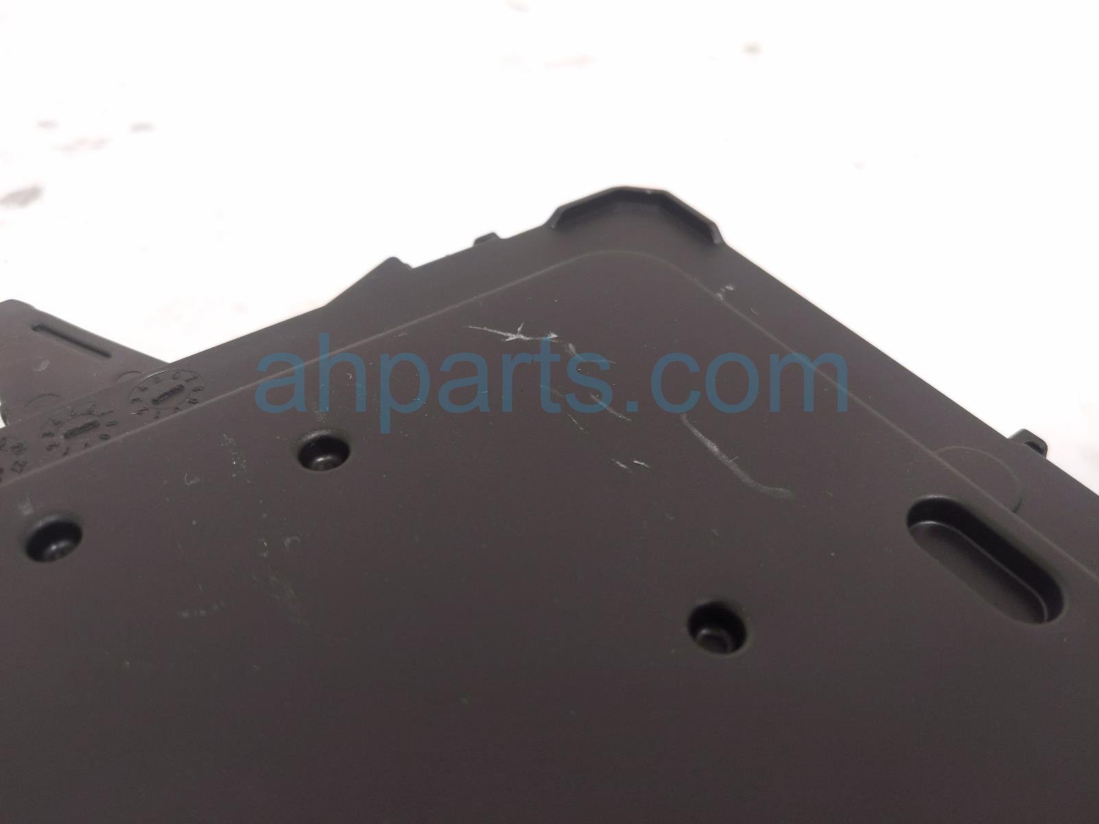 2025 Nissan Kicks Body Control Module Front Driver 284B1 7LG0B Replacement 2025 Nissan Kicks Body Control Module Front Driver 284B1 7LG0B Replacement thumbnail