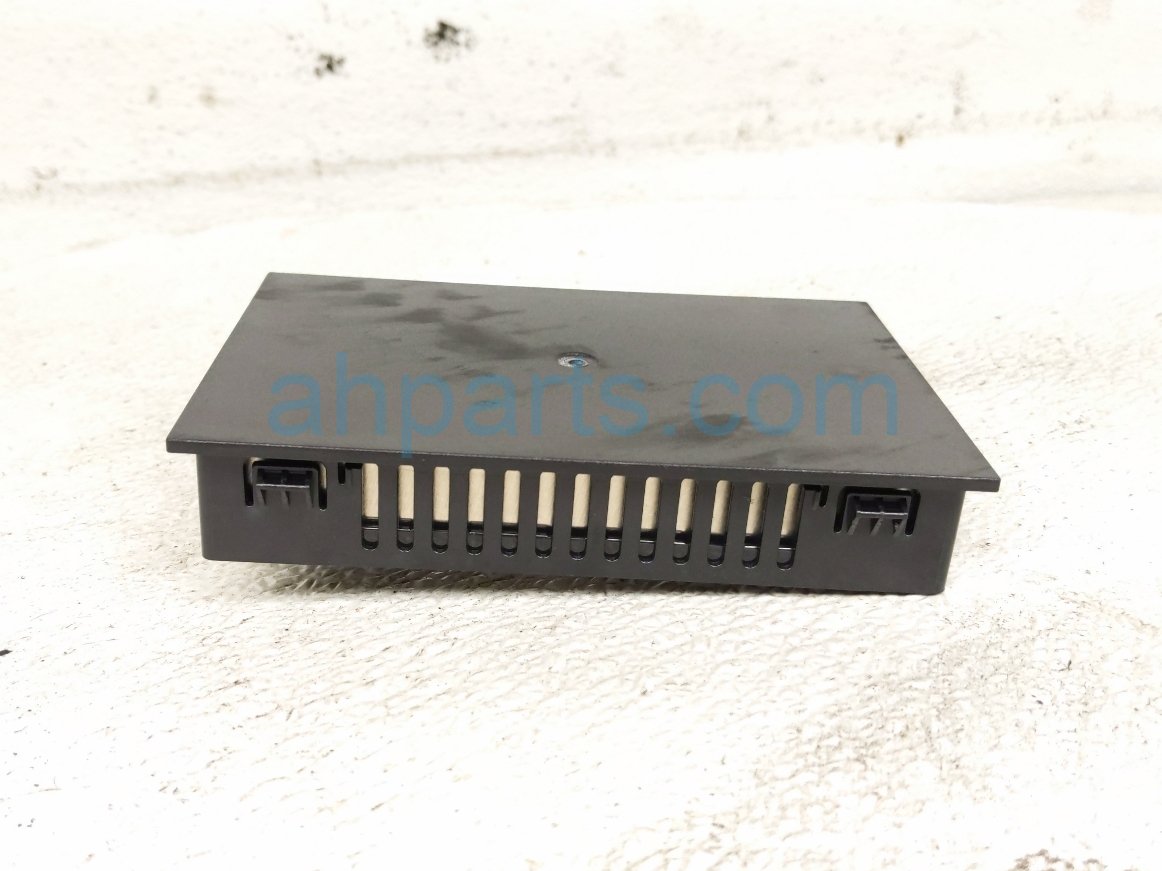 2025 Nissan Kicks Wireless Phone Charger Module 28342 7DA3A Replacement 2025 Nissan Kicks Wireless Phone Charger Module 28342 7DA3A Replacement thumbnail