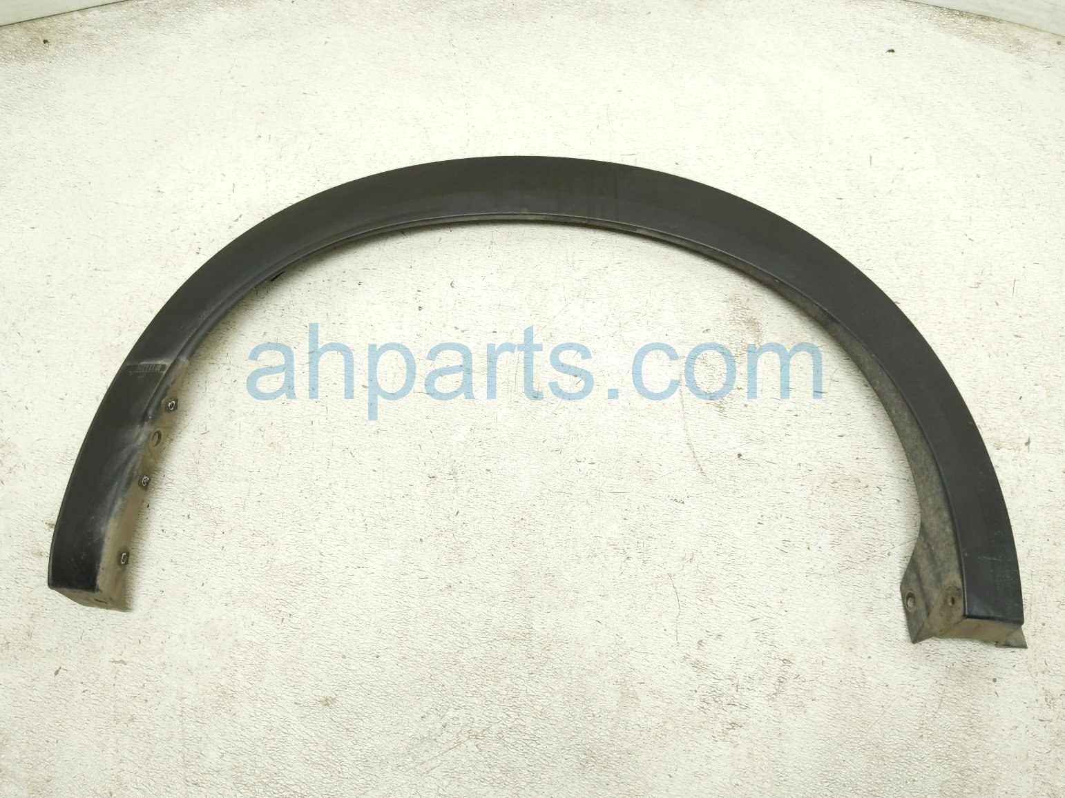 Rear passenger FENDER FLARE MOLDING - BLACK