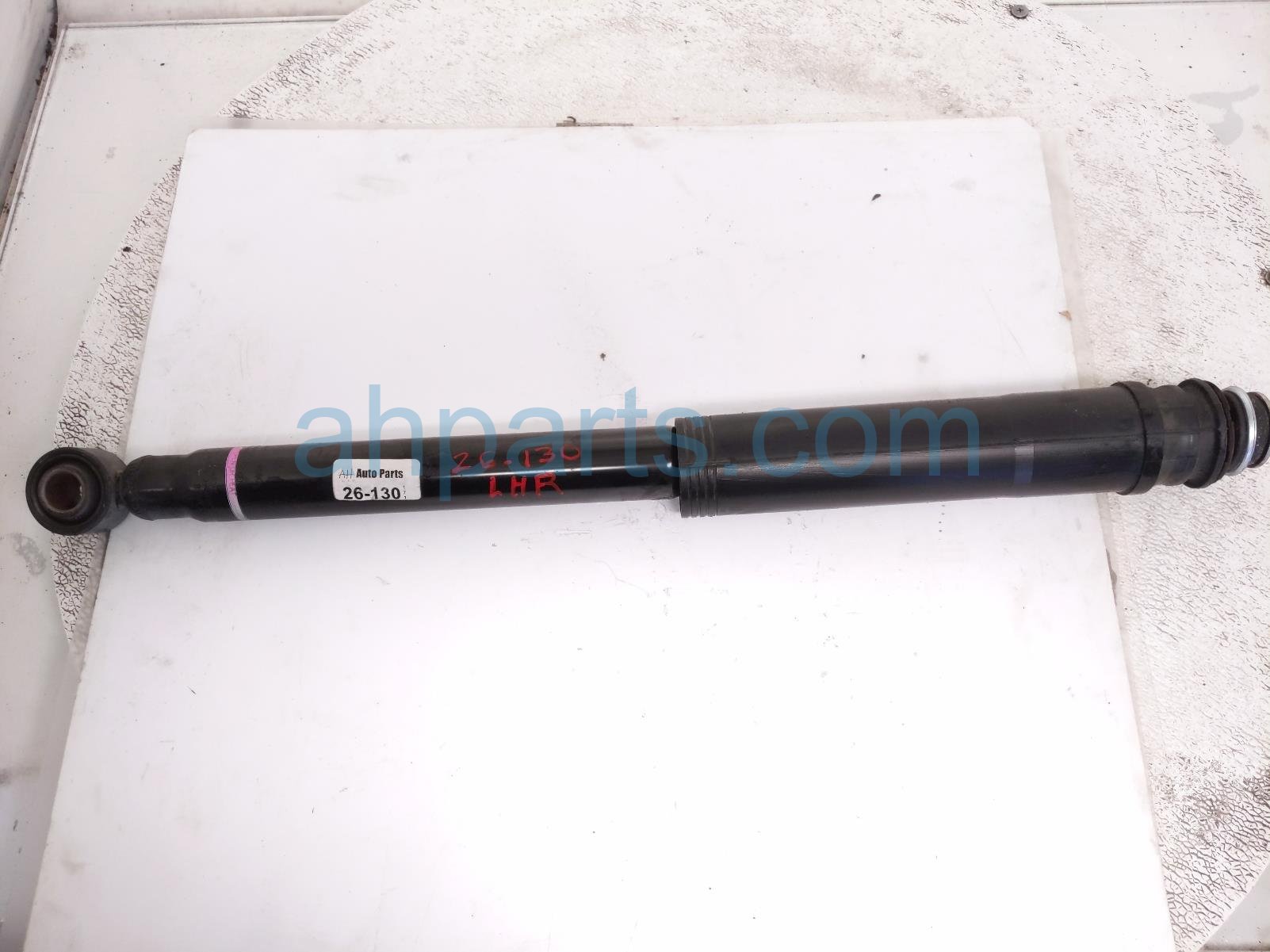 Toyota RR/LH SHOCK ABSORBER