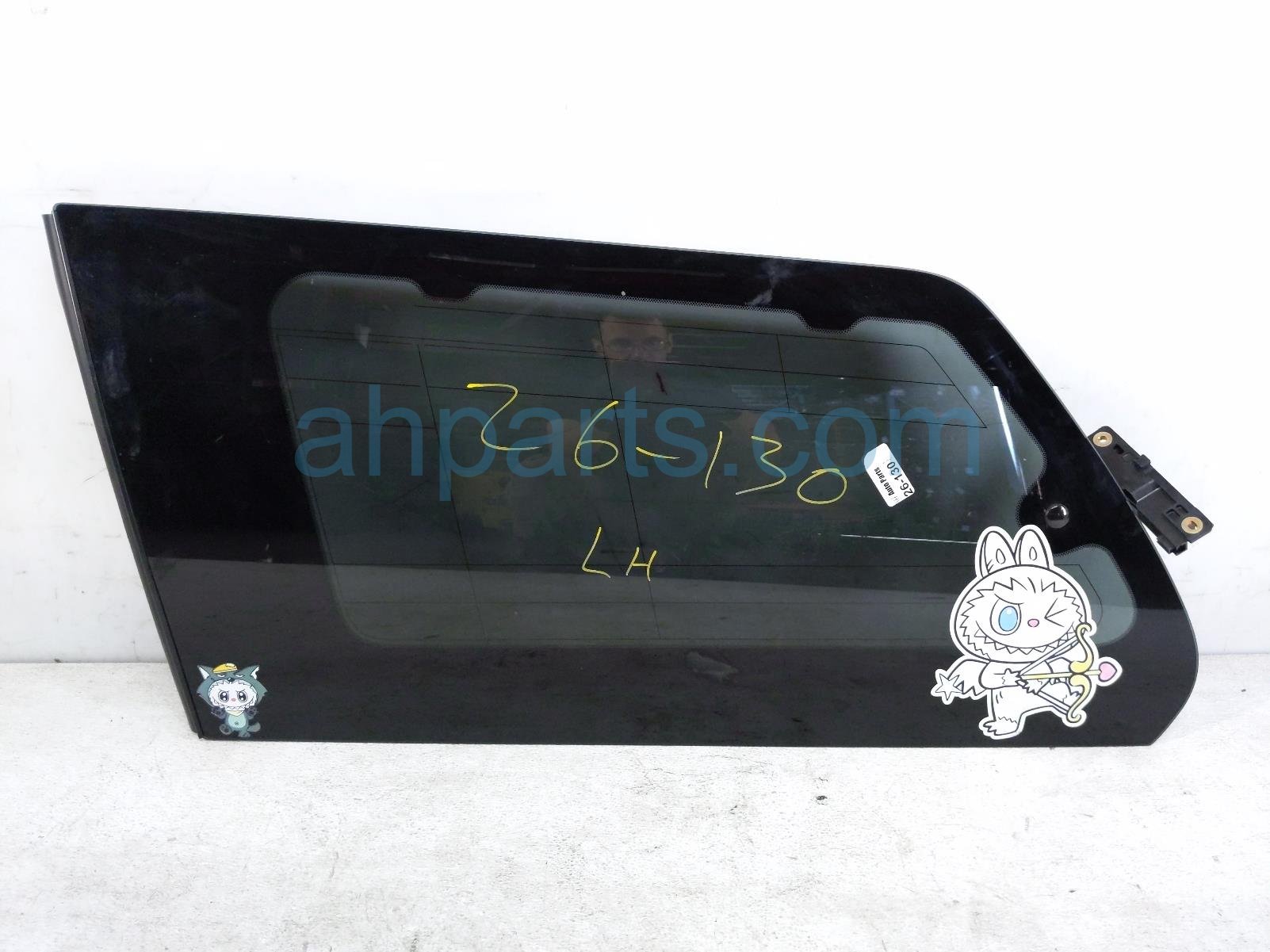 Toyota LH QUARTER WINDOW GLASS