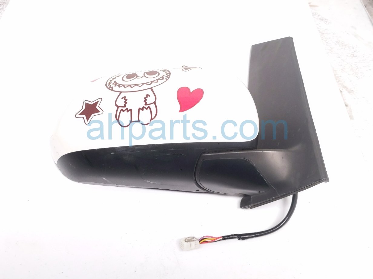 2018 Toyota Sienna Rear Passenger Side View Mirror White 87910 08170 A1 Replacement 2018 Toyota Sienna Rear Passenger Side View Mirror White 87910 08170 A1 Replacement thumbnail