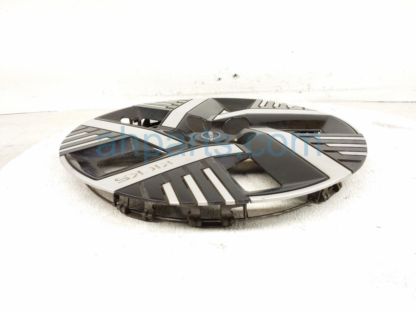 2025 Nissan Kicks Wheel Cover / Hub Cap 17" 40315 7LA0B Replacement 2025 Nissan Kicks Wheel Cover / Hub Cap 17" 40315 7LA0B Replacement thumbnail