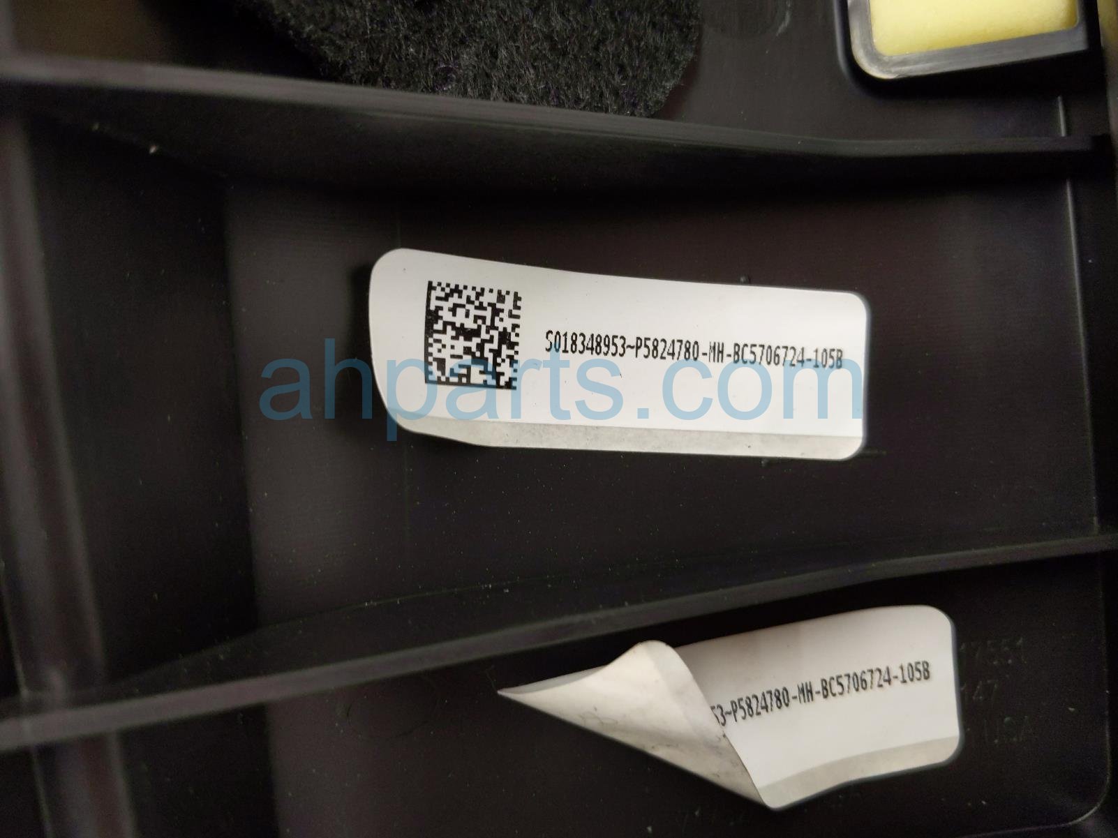 2026 Toyota Camry Driver Rear Seat Bolster Trim Gry 71752 AQ010 Replacement 2026 Toyota Camry Driver Rear Seat Bolster Trim Gry 71752 AQ010 Replacement thumbnail