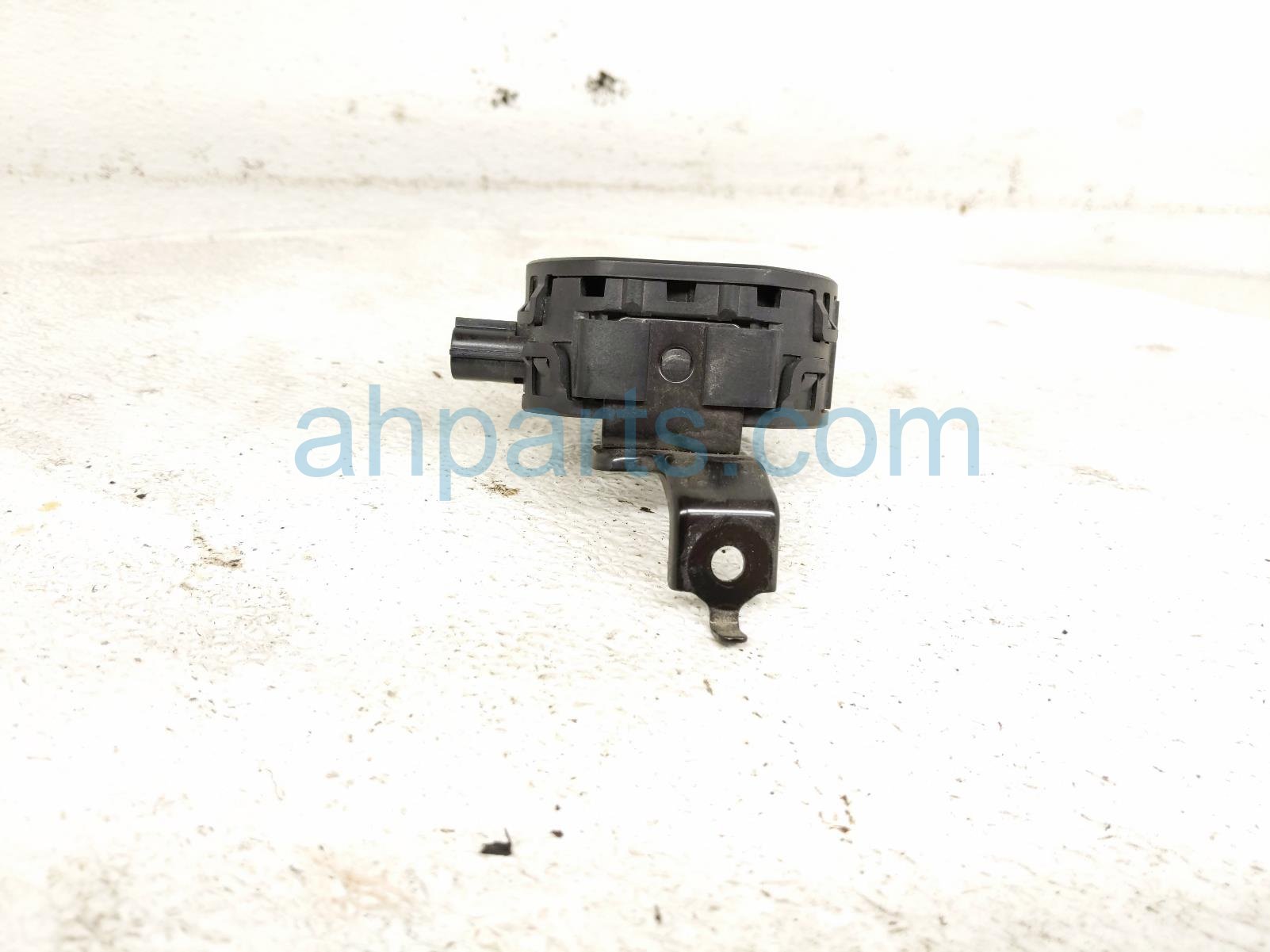 2026 Toyota Camry Avas Speaker Assembly 86570 41010 Replacement 2026 Toyota Camry Avas Speaker Assembly 86570 41010 Replacement thumbnail