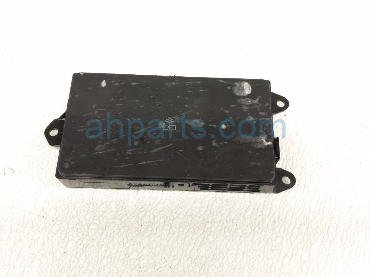 2026 Toyota Camry Wireless Phone Charger Module 861C0 0E061 Replacement 2026 Toyota Camry Wireless Phone Charger Module 861C0 0E061 Replacement thumbnail