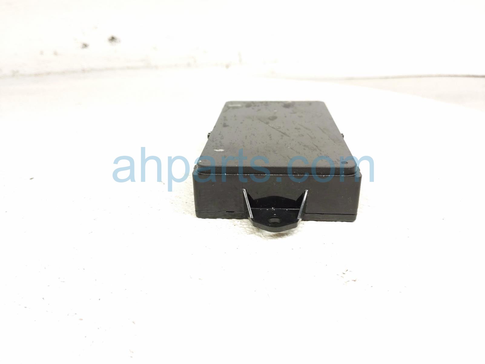 2026 Toyota Camry Wireless Phone Charger Module 861C0 0E061 Replacement 2026 Toyota Camry Wireless Phone Charger Module 861C0 0E061 Replacement thumbnail