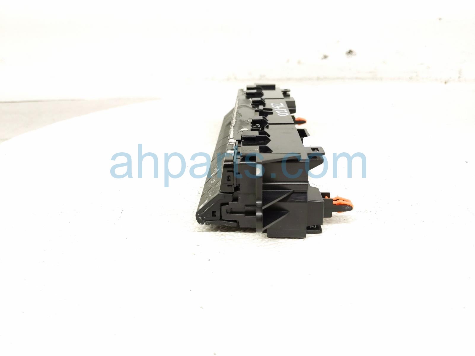 2026 Toyota Camry Temperature Climate Heater/ac Control(on Dash) 55900 AQ050 Replacement 2026 Toyota Camry Temperature Climate Heater/ac Control(on Dash) 55900 AQ050 Replacement thumbnail