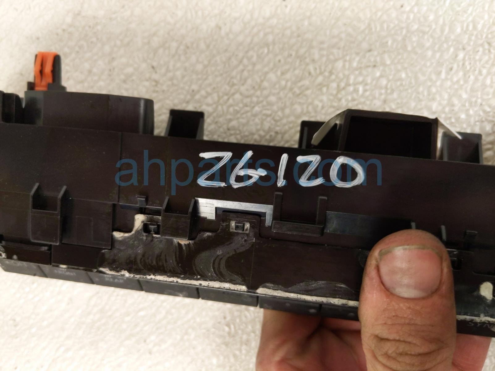 2026 Toyota Camry Temperature Climate Heater/ac Control(on Dash) 55900 AQ050 Replacement 2026 Toyota Camry Temperature Climate Heater/ac Control(on Dash) 55900 AQ050 Replacement thumbnail