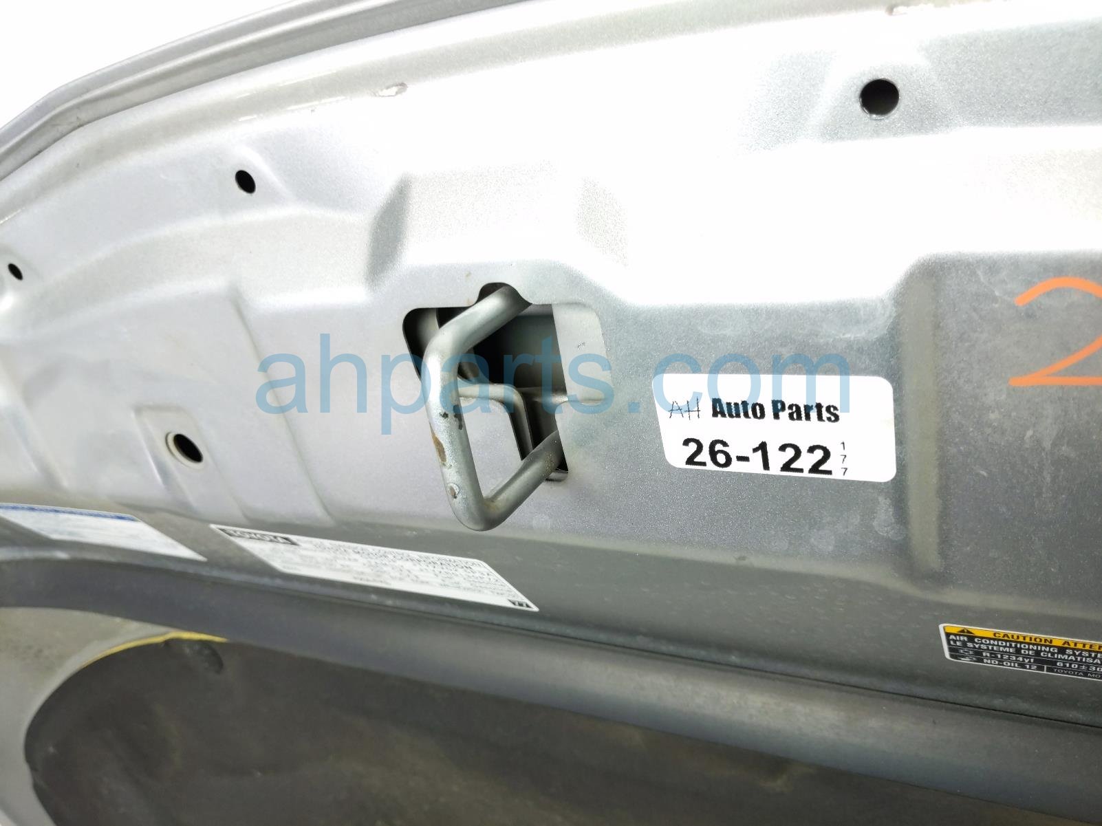 2018 Toyota Camry Hood Silver 53301 33220 Replacement 2018 Toyota Camry Hood Silver 53301 33220 Replacement thumbnail